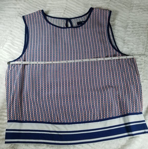 Patterned Gap crop - Picture 5 of 6